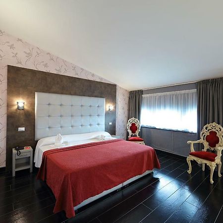 Hotel Relax Roma Nord Fiano Romano Bagian luar foto