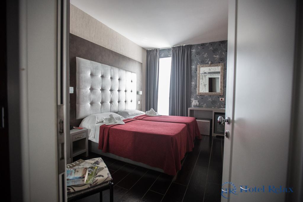 Hotel Relax Roma Nord Fiano Romano Bagian luar foto